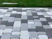 Старе місто (сірий, білий, чорний)