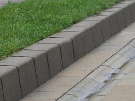 Тротуарна плитка Бордюр дорожній одна/третя купити Київ | Золотий Мандарин