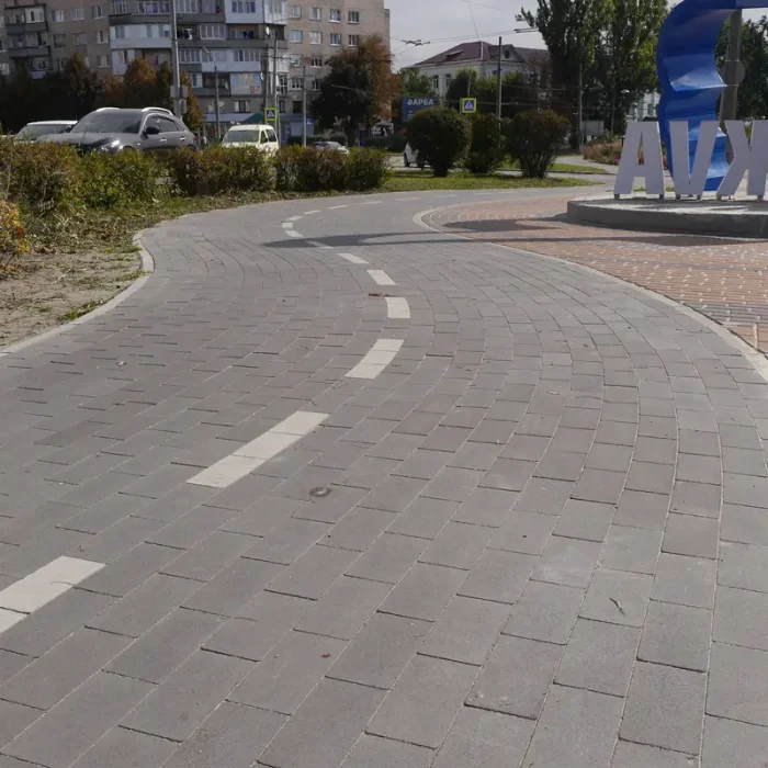 Тротуарна плитка Кирпич 200×100 без фаски у кольорах Сірий та Білий