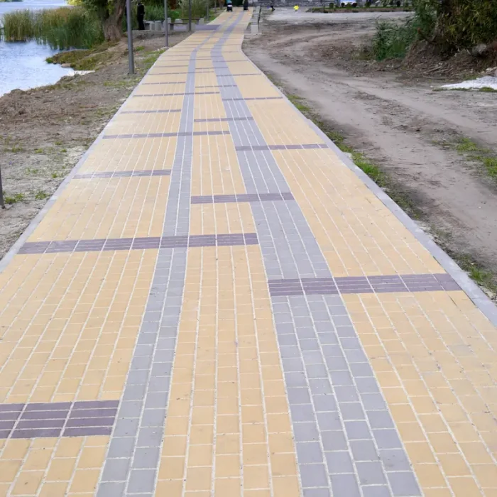 Тротуарна плитка Кирпич 200×100 у кольорах Сірий, Коричневий та Жовтий