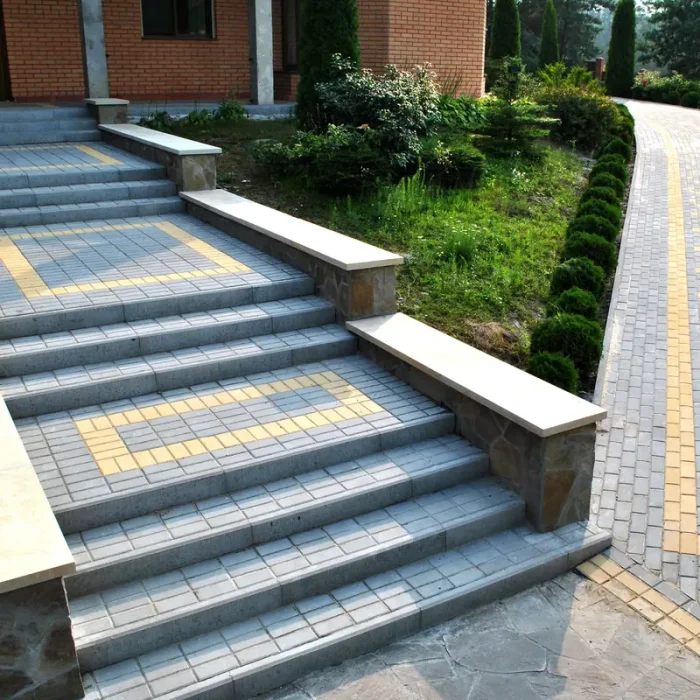 Тротуарна плитка Кирпич 200×100 у кольорах Сірий та Жовтий