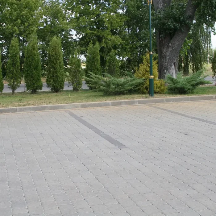 Тротуарна плитка Стара площа у кольорі Сірий